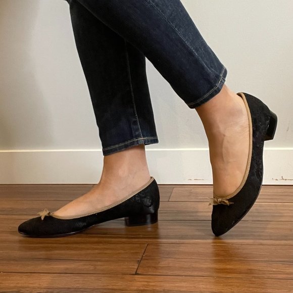 Italian Leather and Lace Pointy Flats -8- - Picture 1 of 13